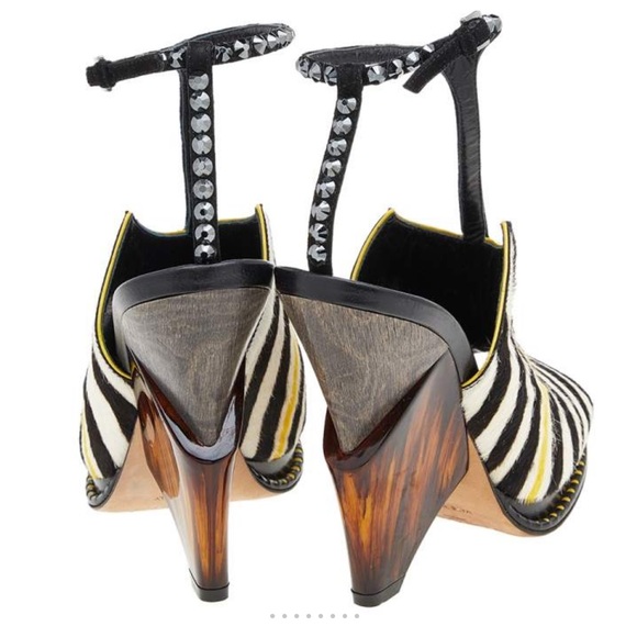 Jimmy Choo Sandals size us 6 - Picture 3 of 12